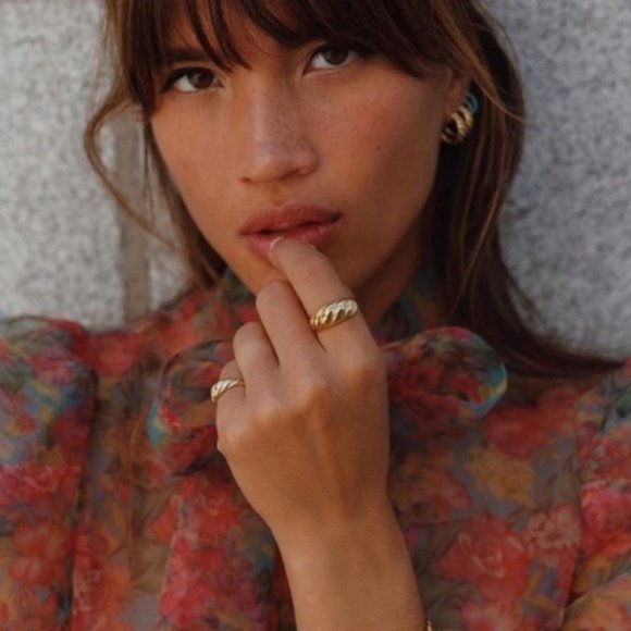 🎊🥳🎉 Host Pick! 🎊🥳🎉 NEW Zara Puff Sleeve Floral Organza Bow Tie Blouse - Picture 8 of 16